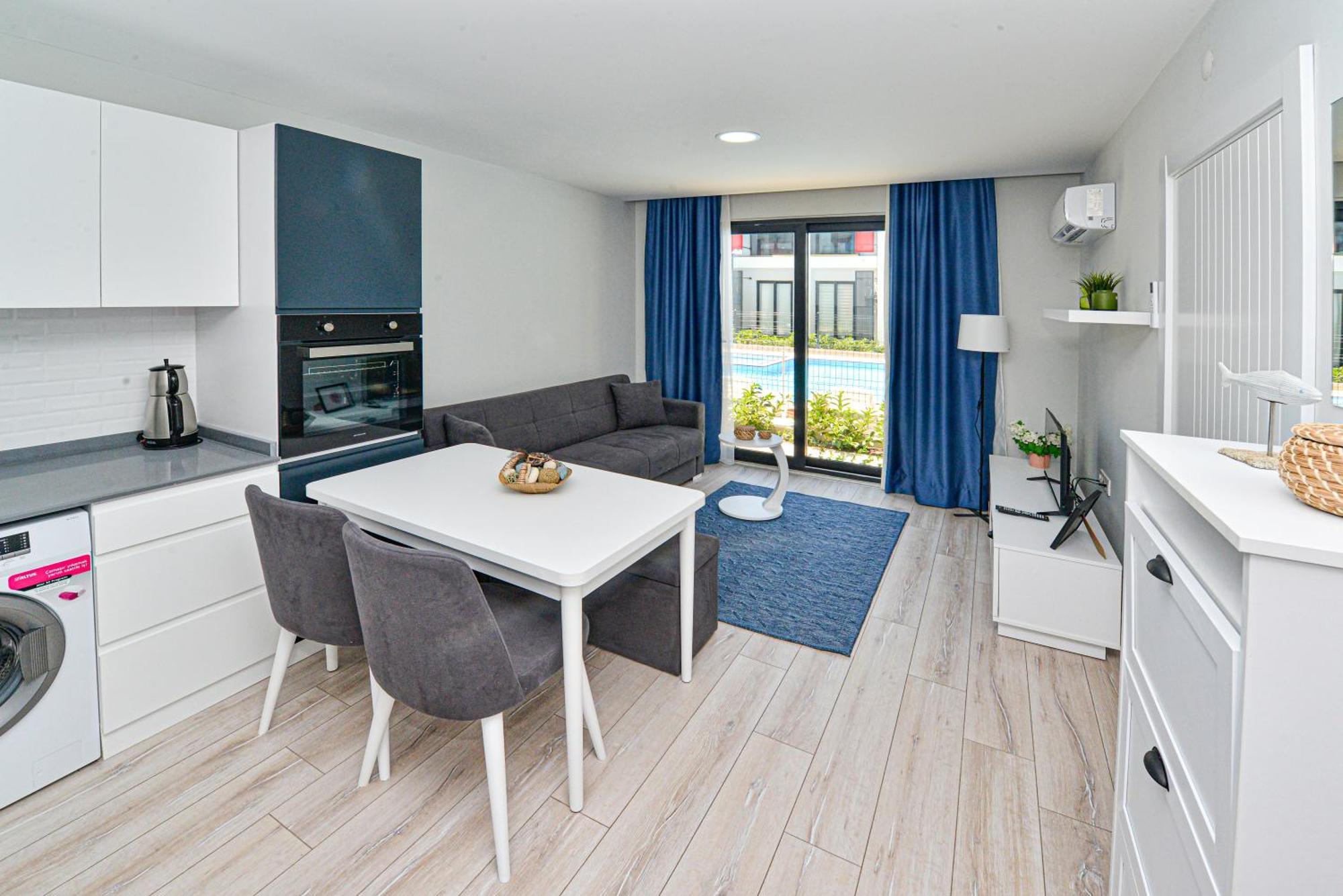C Suites Antalia Airport 외부 사진