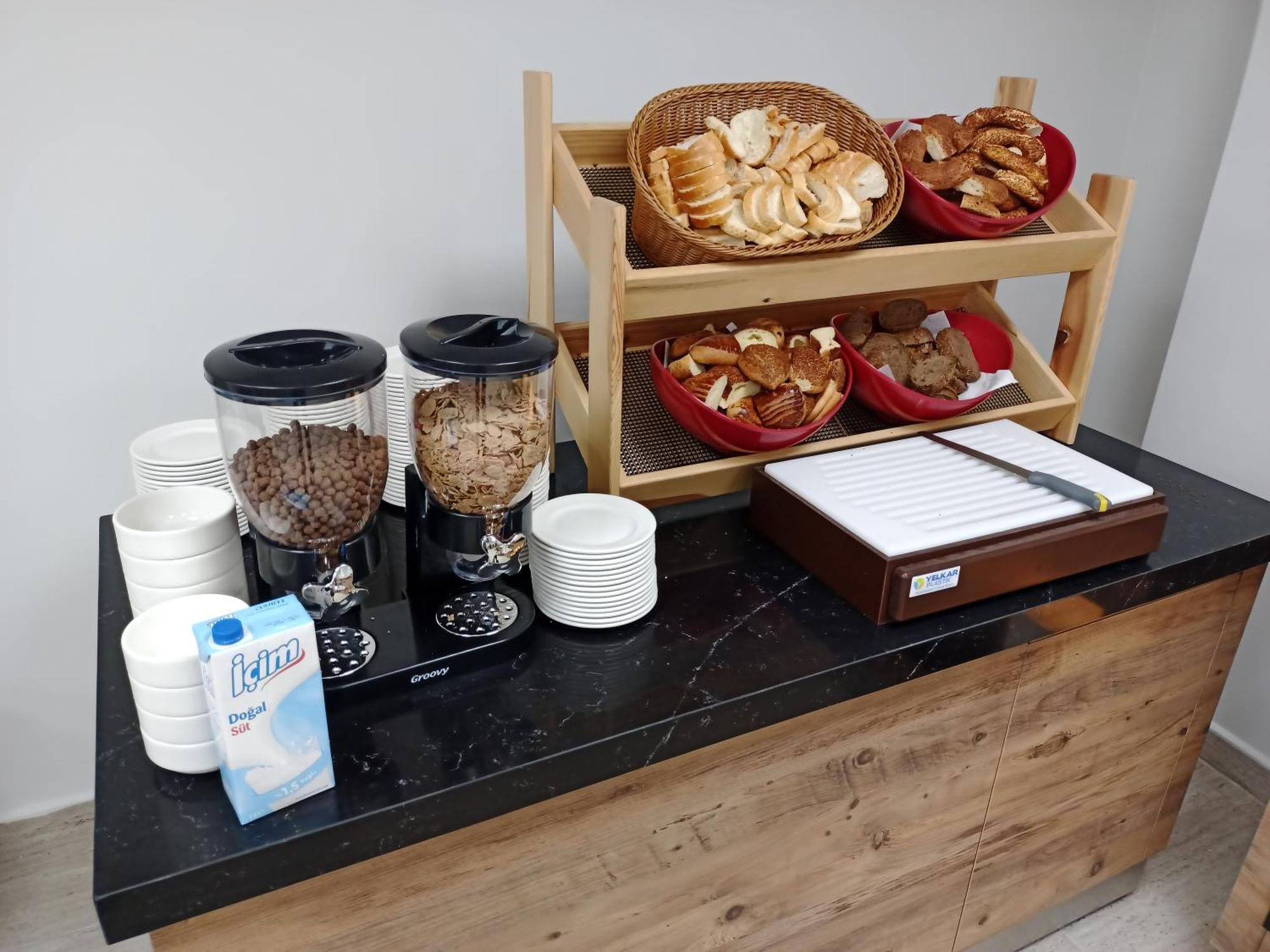 C Suites Antalia Airport 외부 사진